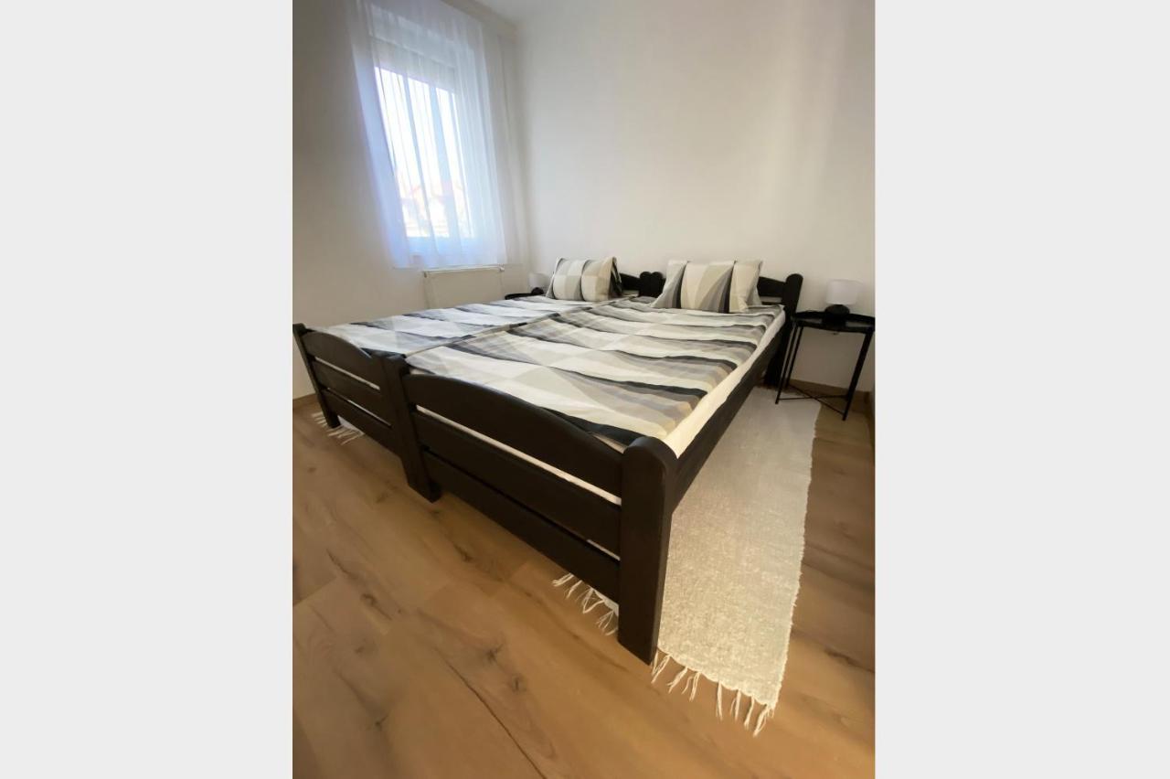 Andrea Apartmanok 2 Hajdúszoboszló Eksteriør billede